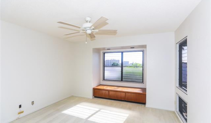 1472 Ala Naupaka Street,Honolulu,Hawaii,96818,3 Bedrooms Bedrooms,2 BathroomsBathrooms,Single family,Ala Naupaka,18387746