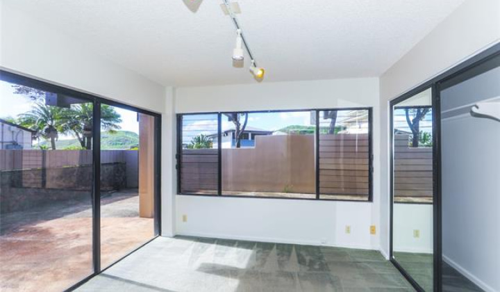 1472 Ala Naupaka Street,Honolulu,Hawaii,96818,3 Bedrooms Bedrooms,2 BathroomsBathrooms,Single family,Ala Naupaka,18387746