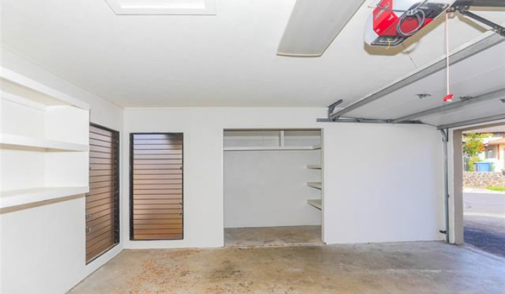 1472 Ala Naupaka Street,Honolulu,Hawaii,96818,3 Bedrooms Bedrooms,2 BathroomsBathrooms,Single family,Ala Naupaka,18387746