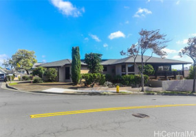 1472 Ala Naupaka Street,Honolulu,Hawaii,96818,3 Bedrooms Bedrooms,2 BathroomsBathrooms,Single family,Ala Naupaka,18387746