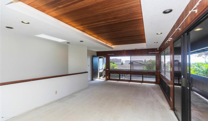 1472 Ala Naupaka Street,Honolulu,Hawaii,96818,3 Bedrooms Bedrooms,2 BathroomsBathrooms,Single family,Ala Naupaka,18387746