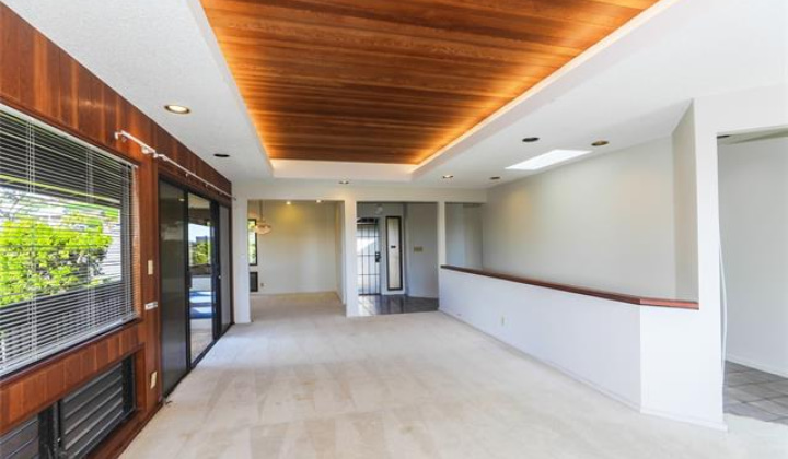 1472 Ala Naupaka Street,Honolulu,Hawaii,96818,3 Bedrooms Bedrooms,2 BathroomsBathrooms,Single family,Ala Naupaka,18387746