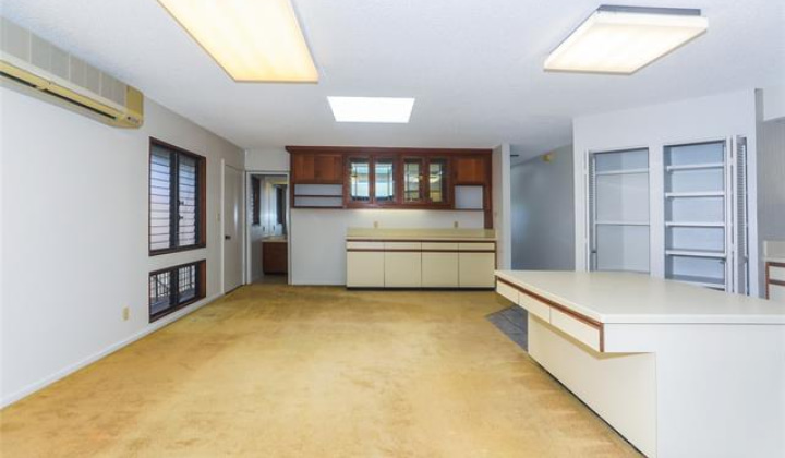 1472 Ala Naupaka Street,Honolulu,Hawaii,96818,3 Bedrooms Bedrooms,2 BathroomsBathrooms,Single family,Ala Naupaka,18387746