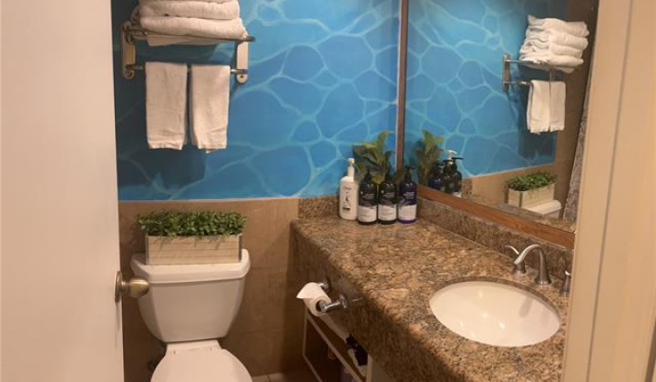 1850 Ala Moana Boulevard,Honolulu,Hawaii,96815,1 BathroomBathrooms,Condo/Townhouse,Ala Moana,11,18387771