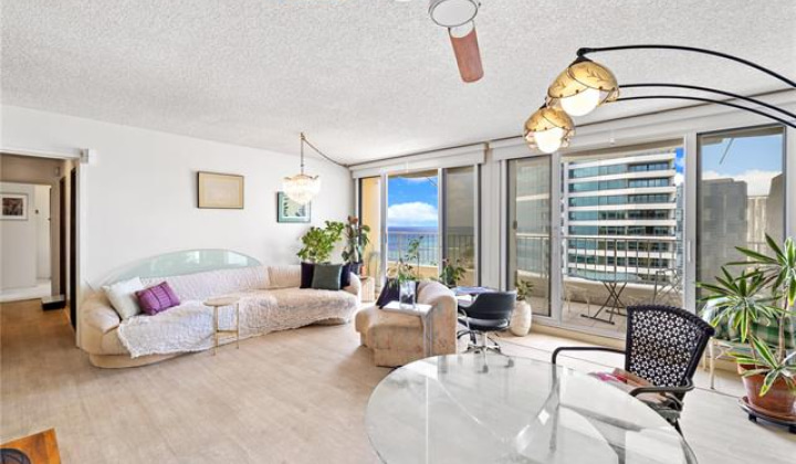 1350 Ala Moana Boulevard,Honolulu,Hawaii,96814,2 ベッドルーム ベッドルーム,2 バスルームバスルーム,コンド / タウンハウス,Ala Moana,40,18387980