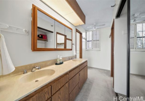 1760 Beretania Street,Honolulu,Hawaii,96826,2 ベッドルーム ベッドルーム,2 バスルームバスルーム,コンド / タウンハウス,Beretania,10,18387997