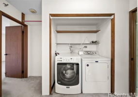 1760 Beretania Street,Honolulu,Hawaii,96826,2 ベッドルーム ベッドルーム,2 バスルームバスルーム,コンド / タウンハウス,Beretania,10,18387997