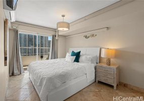 1690 Ala Moana Boulevard,Honolulu,Hawaii,96815,3 ベッドルーム ベッドルーム,3 バスルームバスルーム,コンド / タウンハウス,Ala Moana,14,18388449