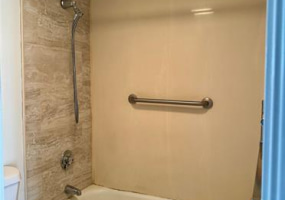 201 Ohua Avenue,Honolulu,Hawaii,96815,1 Bedroom Bedrooms,1 BathroomBathrooms,Condo/Townhouse,Ohua,10,18388504