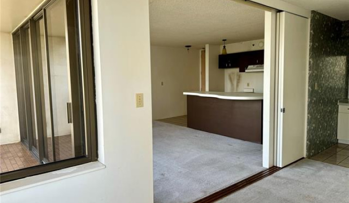 201 Ohua Avenue,Honolulu,Hawaii,96815,1 Bedroom Bedrooms,1 BathroomBathrooms,Condo/Townhouse,Ohua,10,18388504