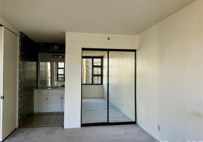 201 Ohua Avenue,Honolulu,Hawaii,96815,1 Bedroom Bedrooms,1 BathroomBathrooms,Condo/Townhouse,Ohua,10,18388504