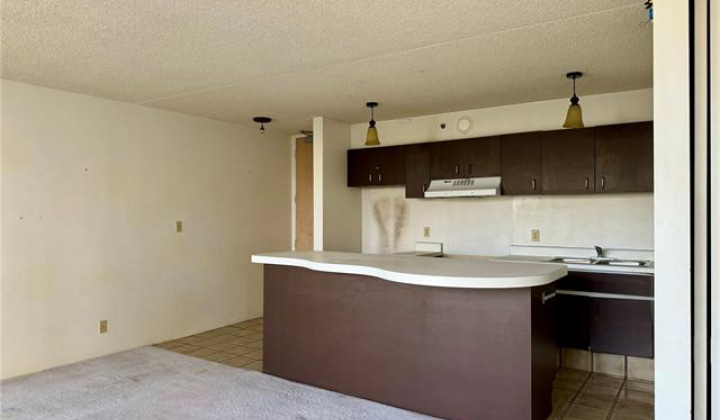 201 Ohua Avenue,Honolulu,Hawaii,96815,1 Bedroom Bedrooms,1 BathroomBathrooms,Condo/Townhouse,Ohua,10,18388504