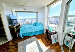 801 King Street,Honolulu,Hawaii,96813,2 Bedrooms Bedrooms,2 BathroomsBathrooms,Condo/Townhouse,King,32,18388508