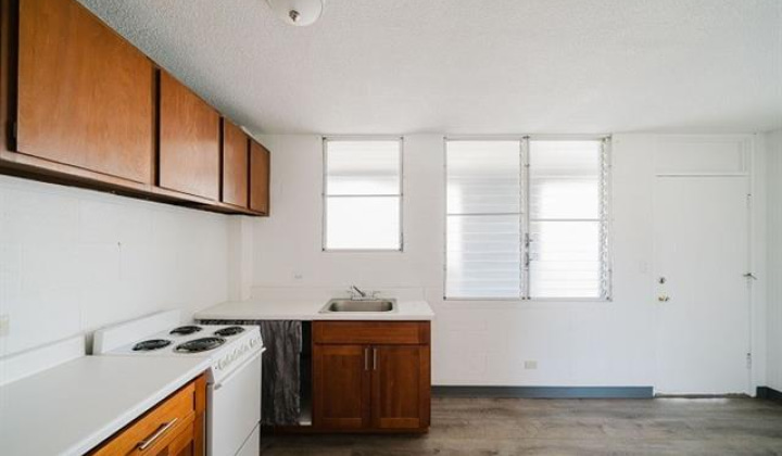 715 Umi Street,Honolulu,Hawaii,96819,1 Bedroom Bedrooms,1 BathroomBathrooms,Condo/Townhouse,Umi,3,18388868