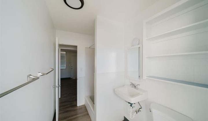 715 Umi Street,Honolulu,Hawaii,96819,1 Bedroom Bedrooms,1 BathroomBathrooms,Condo/Townhouse,Umi,3,18388868