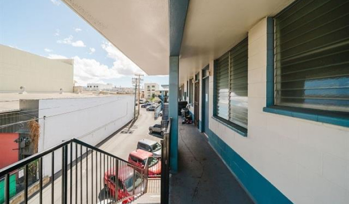 715 Umi Street,Honolulu,Hawaii,96819,1 Bedroom Bedrooms,1 BathroomBathrooms,Condo/Townhouse,Umi,3,18388868