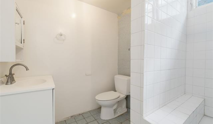 1747 Skyline Drive,Honolulu,Hawaii,96817,6 Bedrooms Bedrooms,3 BathroomsBathrooms,Single family,Skyline,18388933