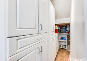 1177 Queen Street,Honolulu,Hawaii,96814,2 Bedrooms Bedrooms,2 BathroomsBathrooms,Condo/Townhouse,Queen,45,18389161