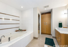 1177 Queen Street,Honolulu,Hawaii,96814,2 Bedrooms Bedrooms,2 BathroomsBathrooms,Condo/Townhouse,Queen,45,18389161