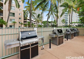 1090 Ala Napunani Street,Honolulu,Hawaii,96818,2 Bedrooms Bedrooms,2 BathroomsBathrooms,Condo/Townhouse,Ala Napunani,1,18389194