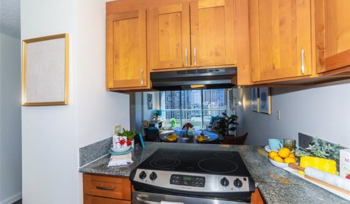 1848 Kahakai Drive,Honolulu,Hawaii,96814,1 ベッドルーム ベッドルーム,1 バスルームバスルーム,コンド / タウンハウス,Kahakai,18,18389346