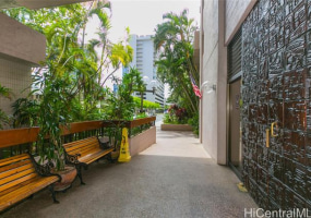 1848 Kahakai Drive,Honolulu,Hawaii,96814,1 ベッドルーム ベッドルーム,1 バスルームバスルーム,コンド / タウンハウス,Kahakai,18,18389346