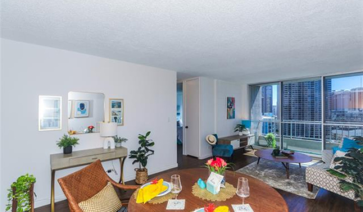 1848 Kahakai Drive,Honolulu,Hawaii,96814,1 ベッドルーム ベッドルーム,1 バスルームバスルーム,コンド / タウンハウス,Kahakai,18,18389346