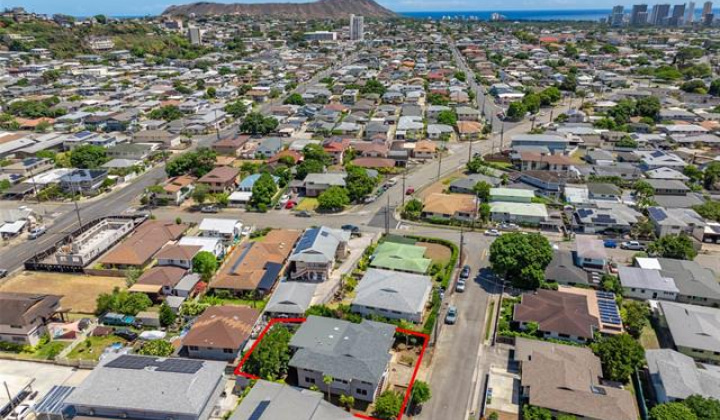 1619 Ua Drive,Honolulu,Hawaii,96816,9 ベッドルーム ベッドルーム,4 バスルームバスルーム,一戸建て,Ua,18838923