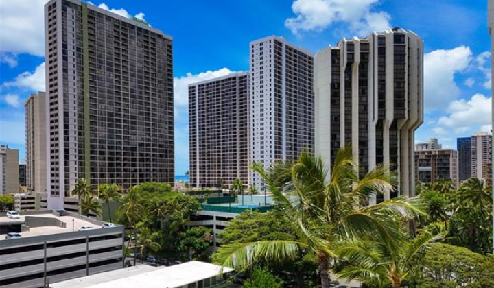 320 Ainakea Way,Honolulu,Hawaii,96815,2 ベッドルーム ベッドルーム,2 バスルームバスルーム,コンド / タウンハウス,Ainakea,8,18839175