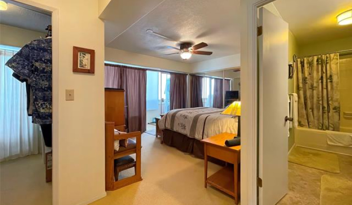 320 Ainakea Way,Honolulu,Hawaii,96815,2 ベッドルーム ベッドルーム,2 バスルームバスルーム,コンド / タウンハウス,Ainakea,8,18839175