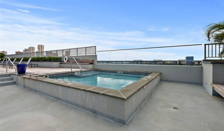 1391 Kapiolani Boulevard,Honolulu,Hawaii,96814,2 Bedrooms Bedrooms,2 BathroomsBathrooms,Condo/Townhouse,Kapiolani,25,18389938