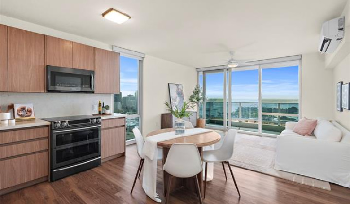 1391 Kapiolani Boulevard,Honolulu,Hawaii,96814,2 Bedrooms Bedrooms,2 BathroomsBathrooms,Condo/Townhouse,Kapiolani,25,18389938
