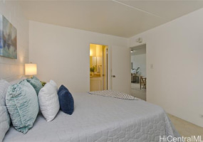 1320 Alexander Street,Honolulu,Hawaii,96826,2 ベッドルーム ベッドルーム,2 バスルームバスルーム,コンド / タウンハウス,Alexander,5,18389942