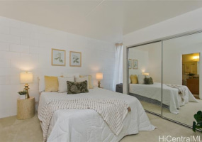 1320 Alexander Street,Honolulu,Hawaii,96826,2 ベッドルーム ベッドルーム,2 バスルームバスルーム,コンド / タウンハウス,Alexander,5,18389942
