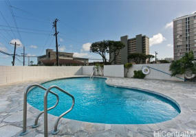 1320 Alexander Street,Honolulu,Hawaii,96826,2 ベッドルーム ベッドルーム,2 バスルームバスルーム,コンド / タウンハウス,Alexander,5,18389942