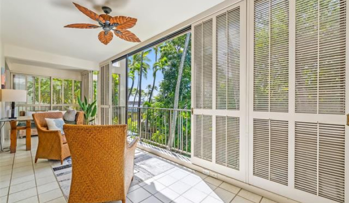 4999 Kahala Avenue,Honolulu,Hawaii,96816,2 Bedrooms Bedrooms,2 BathroomsBathrooms,Condo/Townhouse,Kahala,2,18390208