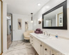 4999 Kahala Avenue,Honolulu,Hawaii,96816,2 Bedrooms Bedrooms,2 BathroomsBathrooms,Condo/Townhouse,Kahala,2,18390208