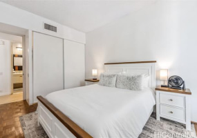 4999 Kahala Avenue,Honolulu,Hawaii,96816,2 Bedrooms Bedrooms,2 BathroomsBathrooms,Condo/Townhouse,Kahala,2,18390208