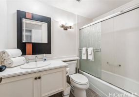 4999 Kahala Avenue,Honolulu,Hawaii,96816,2 Bedrooms Bedrooms,2 BathroomsBathrooms,Condo/Townhouse,Kahala,2,18390208