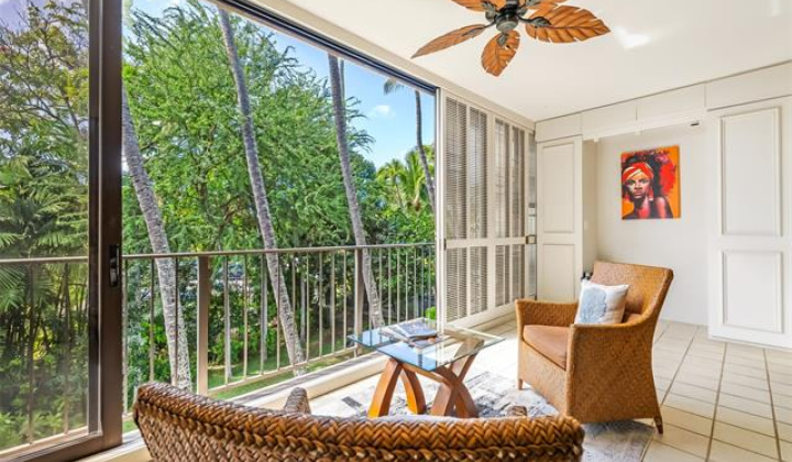 4999 Kahala Avenue,Honolulu,Hawaii,96816,2 Bedrooms Bedrooms,2 BathroomsBathrooms,Condo/Townhouse,Kahala,2,18390208