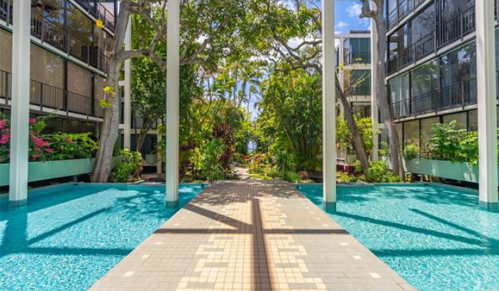 4999 Kahala Avenue,Honolulu,Hawaii,96816,2 Bedrooms Bedrooms,2 BathroomsBathrooms,Condo/Townhouse,Kahala,2,18390208