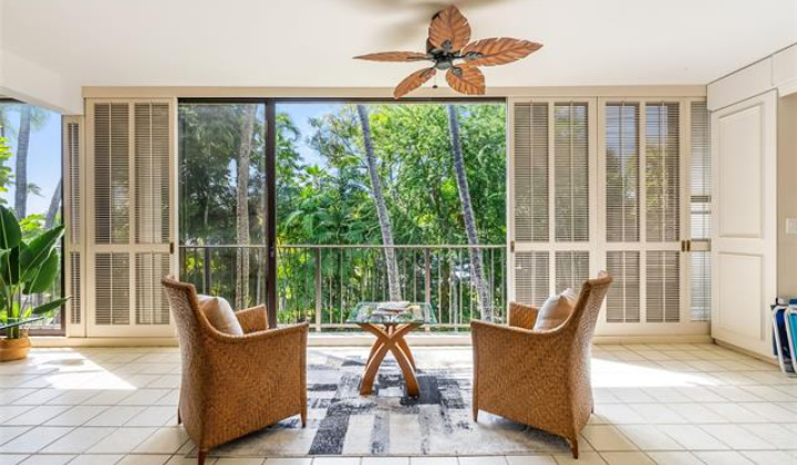 4999 Kahala Avenue,Honolulu,Hawaii,96816,2 Bedrooms Bedrooms,2 BathroomsBathrooms,Condo/Townhouse,Kahala,2,18390208