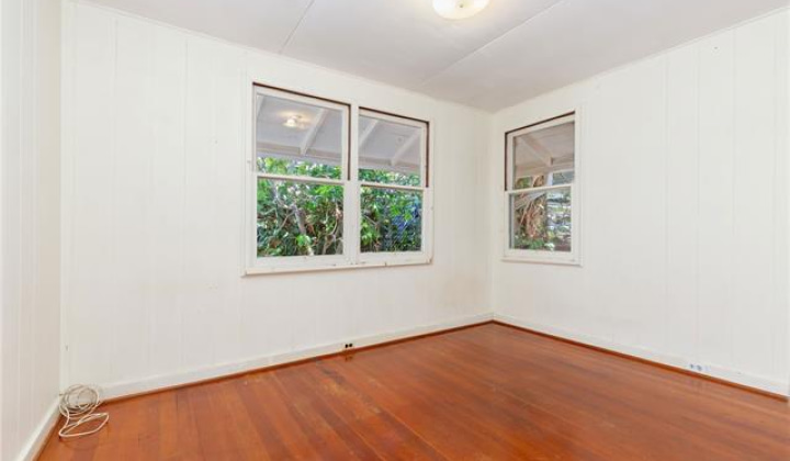1571 Alencastre Street,Honolulu,Hawaii,96816,3 Bedrooms Bedrooms,1 BathroomBathrooms,Single family,Alencastre,18390210