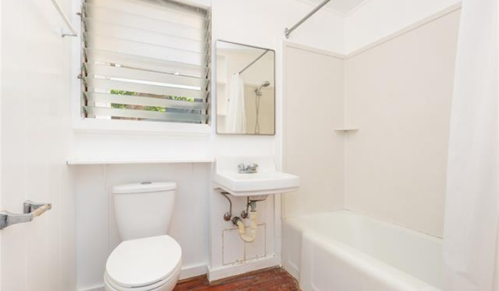 1571 Alencastre Street,Honolulu,Hawaii,96816,3 Bedrooms Bedrooms,1 BathroomBathrooms,Single family,Alencastre,18390210