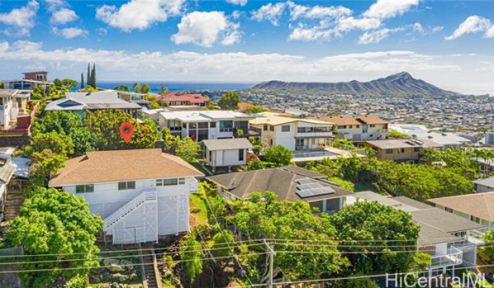 1571 Alencastre Street,Honolulu,Hawaii,96816,3 Bedrooms Bedrooms,1 BathroomBathrooms,Single family,Alencastre,18390210