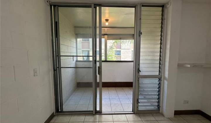 750 Kanoa Street,Honolulu,Hawaii,96817,2 Bedrooms Bedrooms,1 BathroomBathrooms,Condo/Townhouse,Kanoa,2,18390214