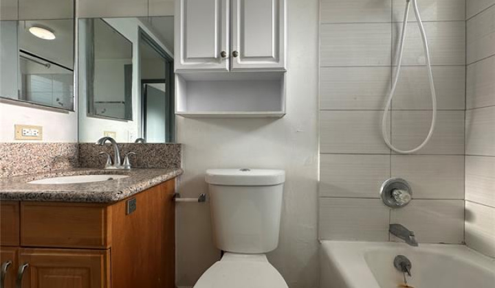 750 Kanoa Street,Honolulu,Hawaii,96817,2 Bedrooms Bedrooms,1 BathroomBathrooms,Condo/Townhouse,Kanoa,2,18390214