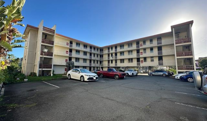 750 Kanoa Street,Honolulu,Hawaii,96817,2 Bedrooms Bedrooms,1 BathroomBathrooms,Condo/Townhouse,Kanoa,2,18390214