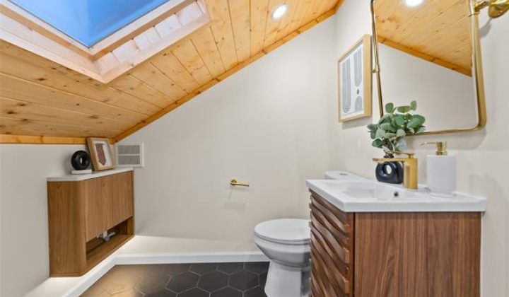3758 Harding Avenue,Honolulu,Hawaii,96816,4 Bedrooms Bedrooms,3 BathroomsBathrooms,Single family,Harding,18390796