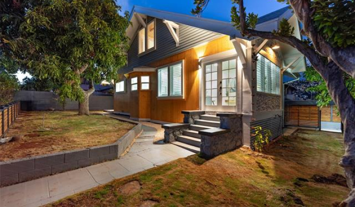 3758 Harding Avenue,Honolulu,Hawaii,96816,4 Bedrooms Bedrooms,3 BathroomsBathrooms,Single family,Harding,18390796